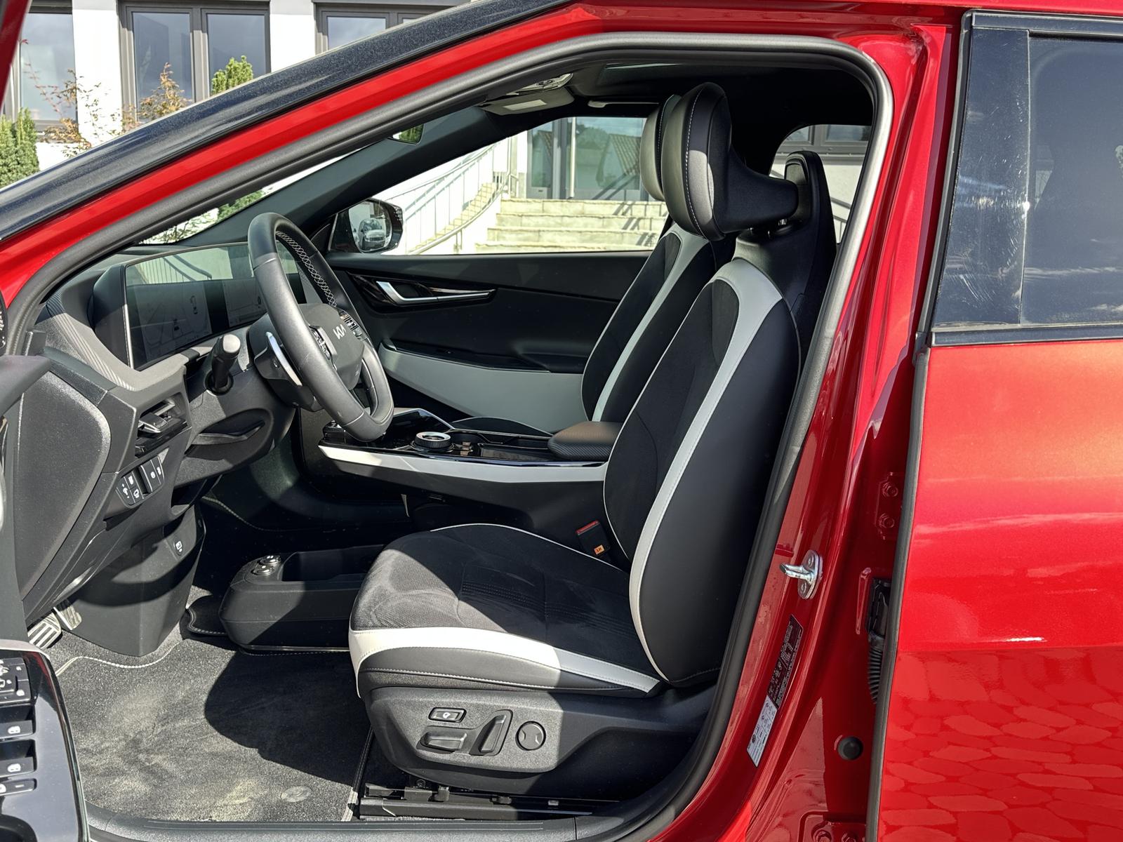Kia EV6 GT-Line 77,4 kWh 228 ch • 17 300 km • Batterie 98,7 % • Head-up • Toit pano • Meridian