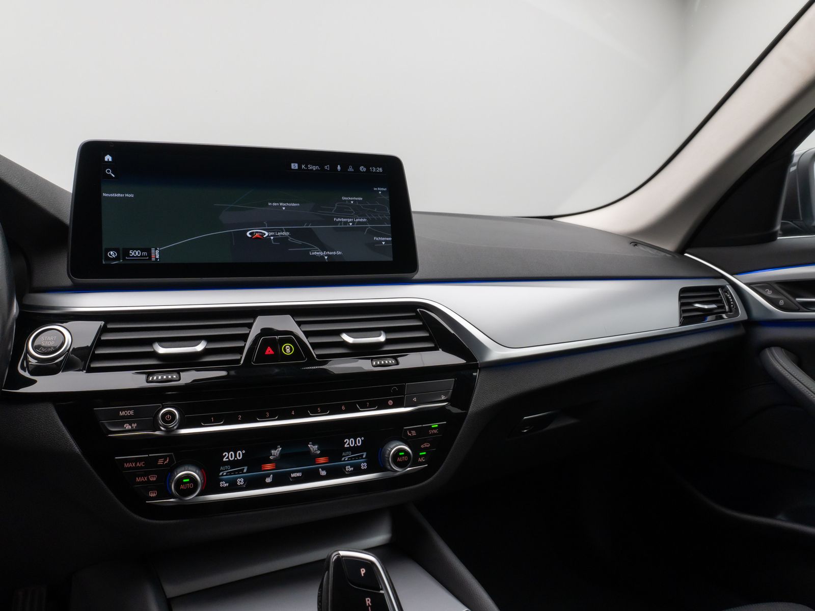 Fahrzeugabbildung BMW 530d xD Kamera Laser HUD DAB 4xKlima AHK Sport