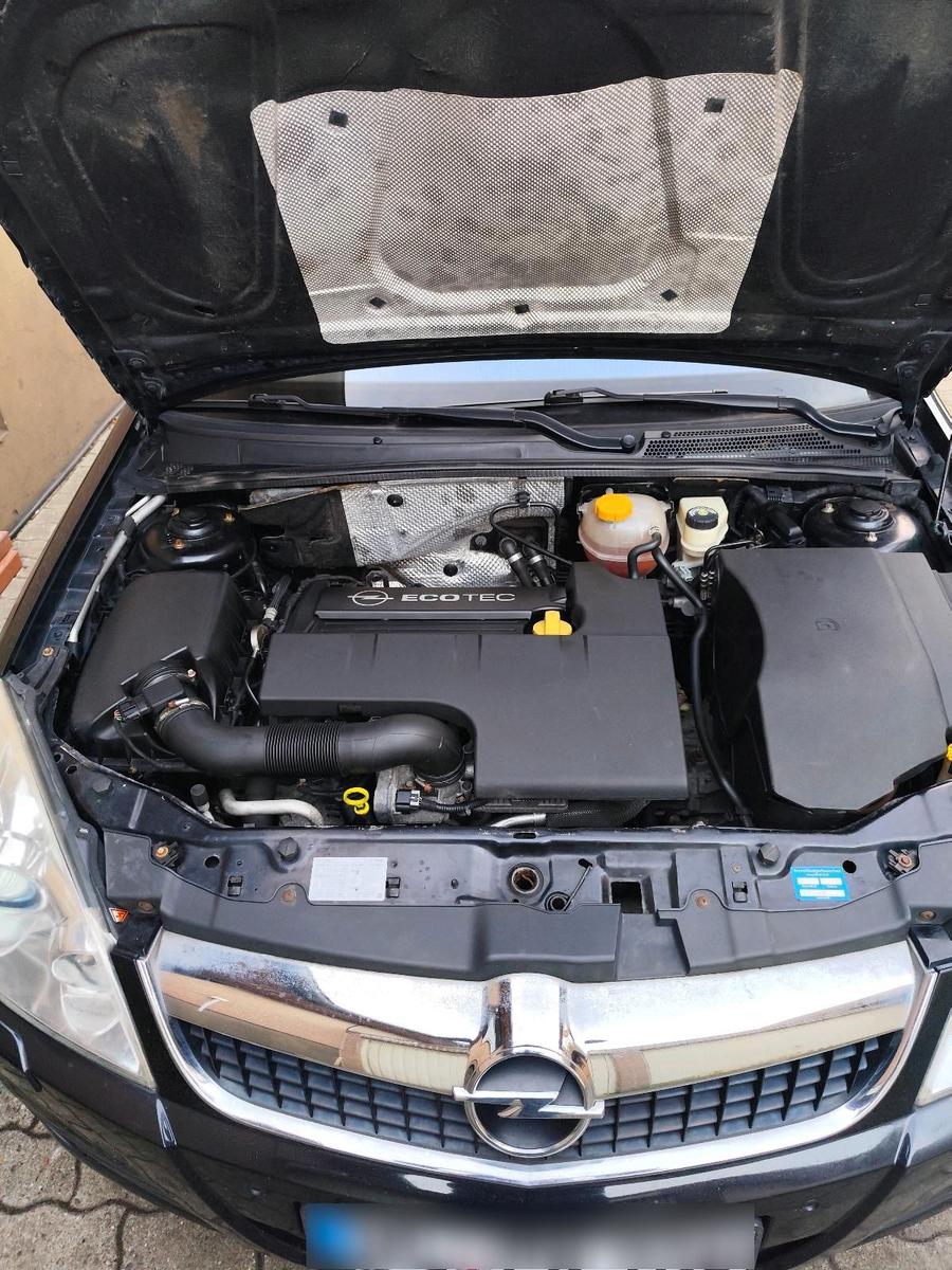 Opel Vectra 2006 — photo 12