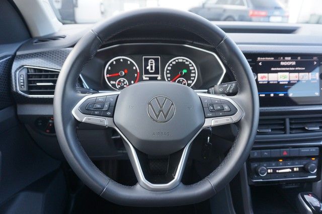 Fahrzeugabbildung Volkswagen T-Cross TSI Style DSG LED Navi PDC SH 17"