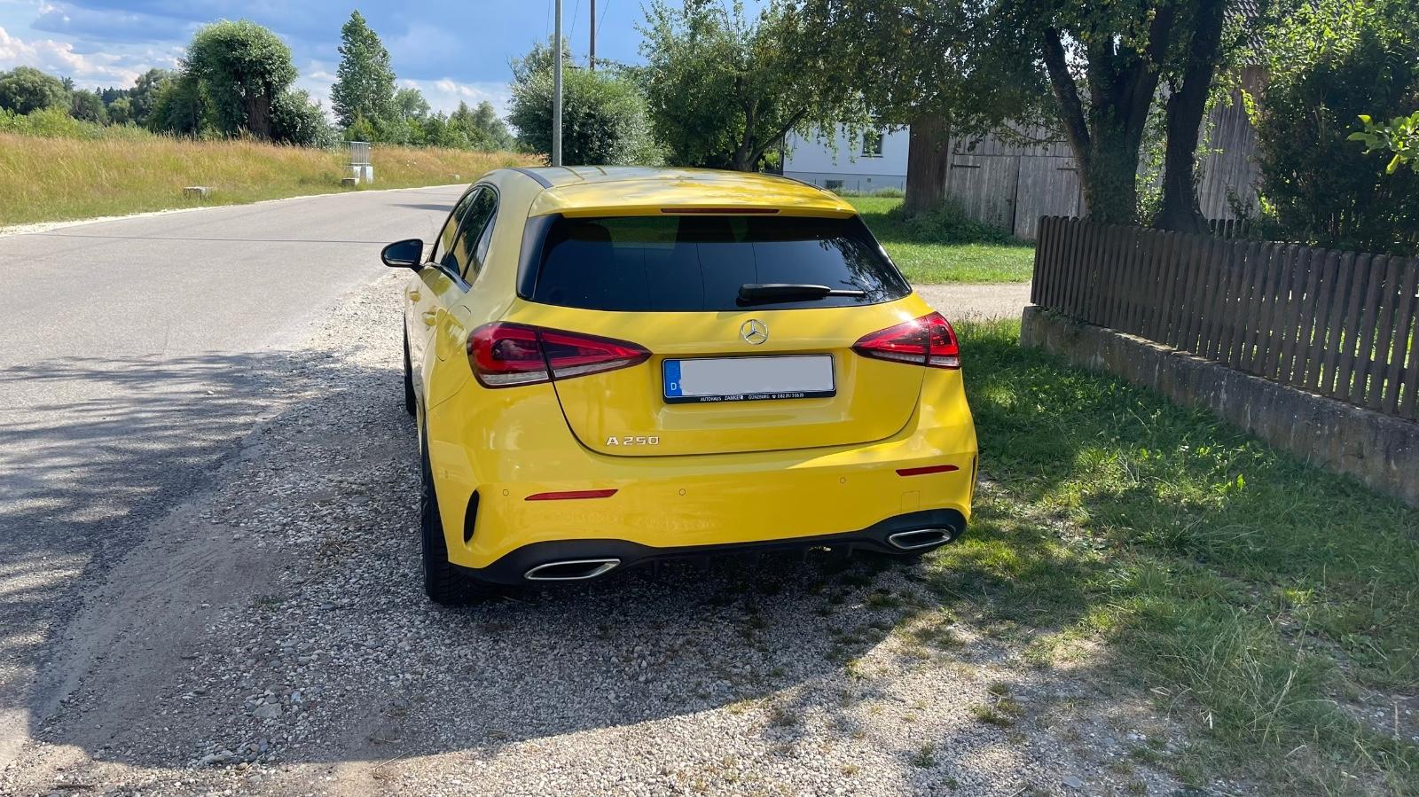 Mercedes-Benz A 250 DCT -