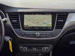 Fahrzeugabbildung Crossland INNOVATION 1.2 Turbo MOTORSCHADEN