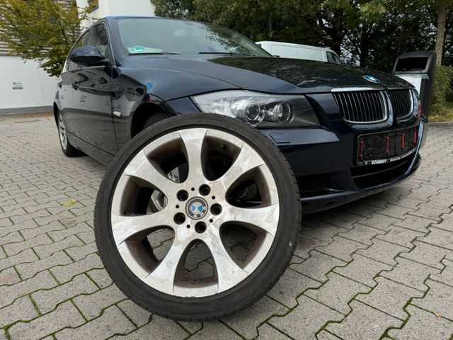 BMW 325i, Navi, Schiebedach, Klimaautomatik