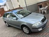 Skoda Octavia Combi 1.9 TDI/Klima/Schiebedach/PDC - Skoda Octavia aus 2005 mit Diesel-Antrieb