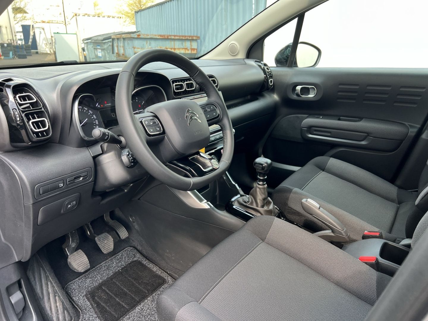 Fahrzeugabbildung Citroën C3 Aircross Plus PureTech 110 Navi CarPlay