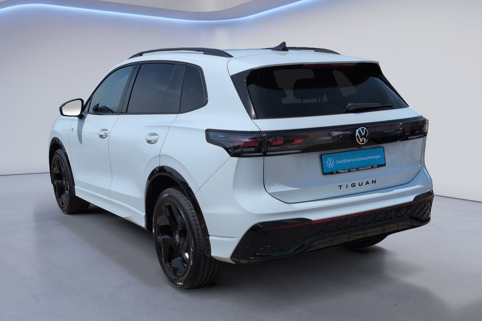 Tiguan R-Line 1.5 eTSI DSG AHK+PANO+BlackStyle+