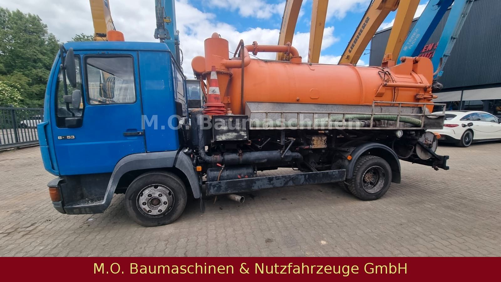 Fahrzeugabbildung MAN 8.153 / Saug u. Druckwagen / 4x2/