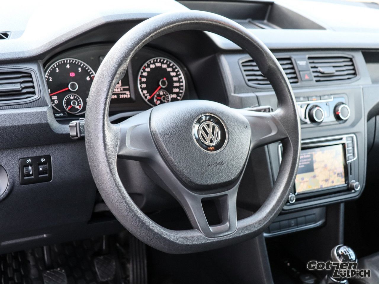 Fahrzeugabbildung Volkswagen Caddy Kombi 1,4TSI Navi Klima 5-Sitze AHK