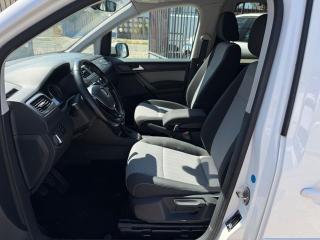 Caddy 2.0 TDi PKW Maxi 7 Sitze, 1. HAND Bild 7