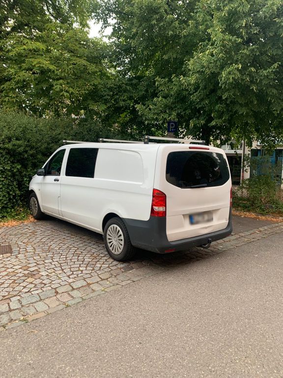 Image of Mercedes-Benz Vito