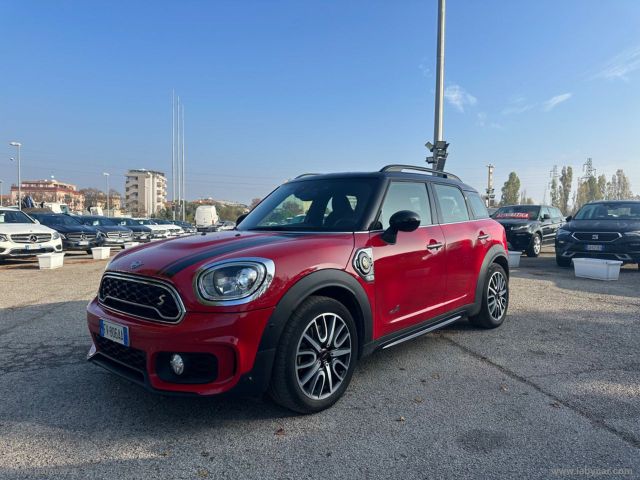 MINI MINI Mini Cooper SE Bus. Countrym.ALL4 Aut