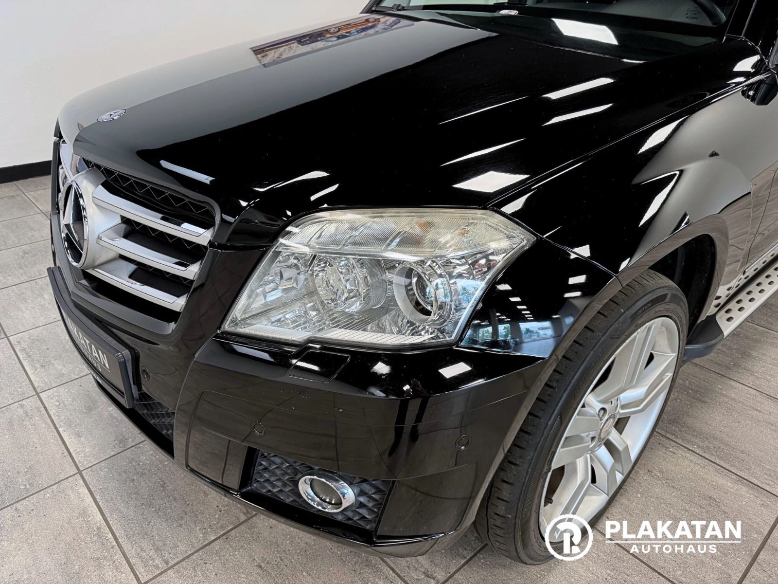 Fahrzeugabbildung Mercedes-Benz GLK 320 CDI 4Matic Navi Leder Panorama Bi-Xenon