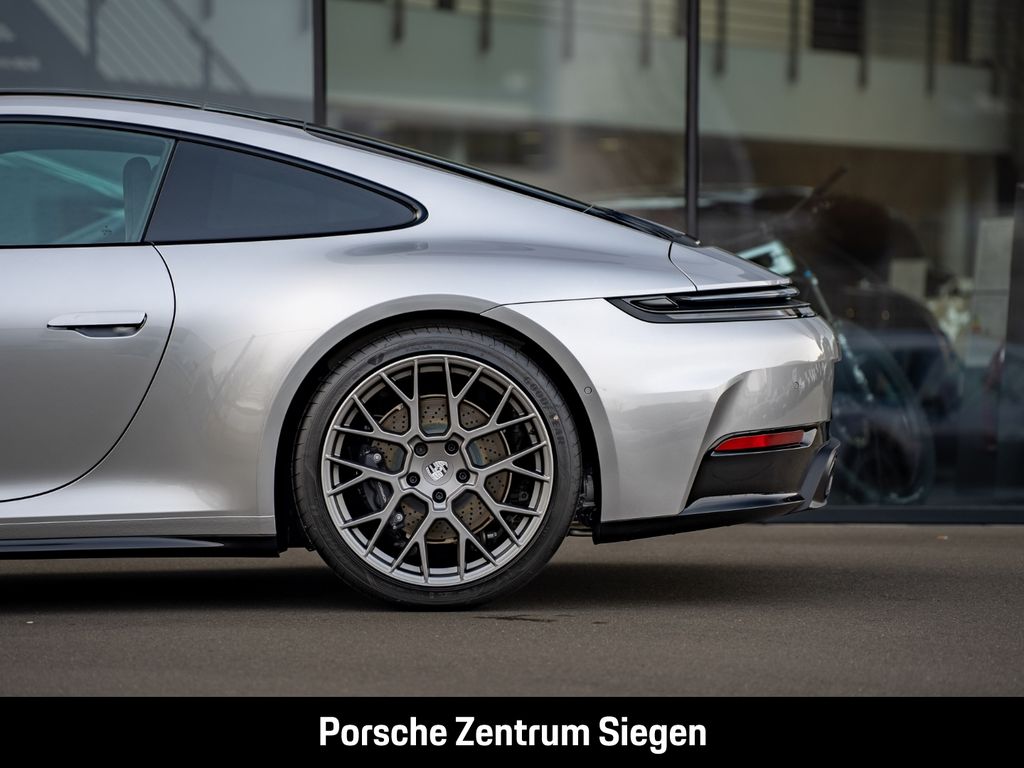 Porsche 992 -2 (911) Carrera