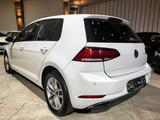 Volkswagen Golf VII Lim. Comfortline Panorama-Schiebedach - Volkswagen Golf mit Diesel-Antrieb: Limousine