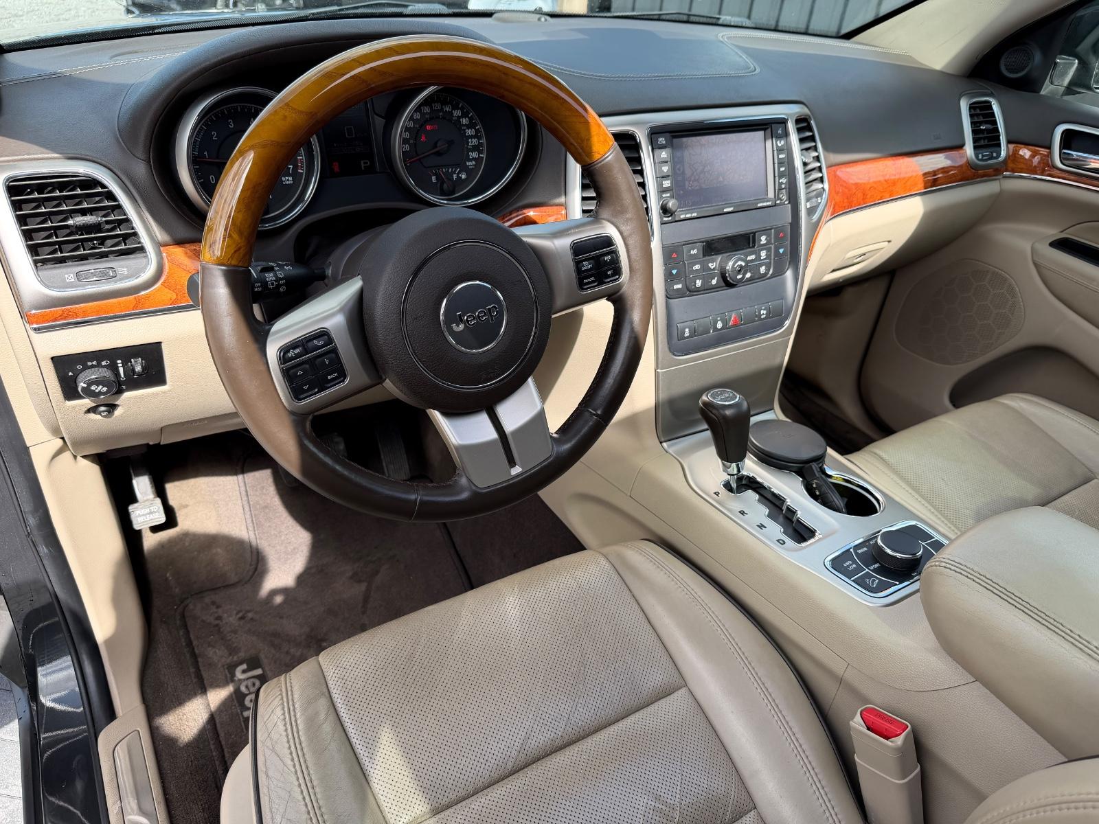Jeep Grand Cherokee 3.6 V6 Overland | 286 ch | BVA | Cuir beige | GPS | Hayon électrique | Volant chauffant