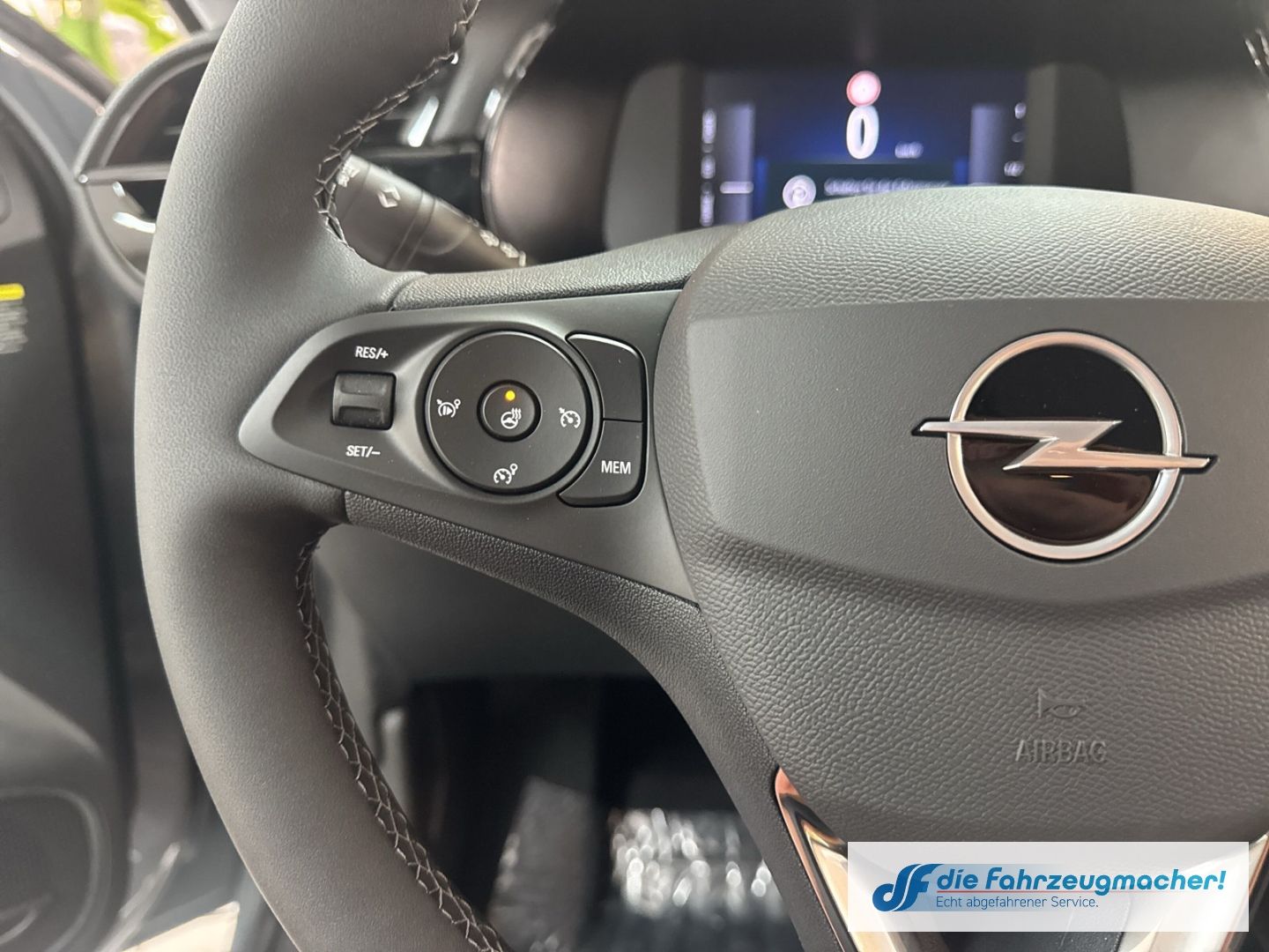 Fahrzeugabbildung Opel Corsa-e *SHZ 11KW Wärmepumpe Alu*Digitales Cockp