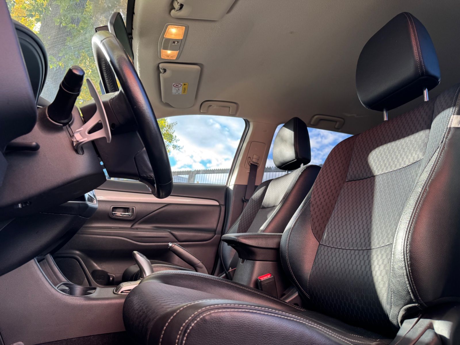 Fahrzeugabbildung Mitsubishi Outlander PHEV Intense 4WD*KEYLESS*KAMERA