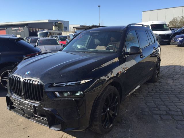 BMW X7 xDrive 40 i  2,0  M Sport