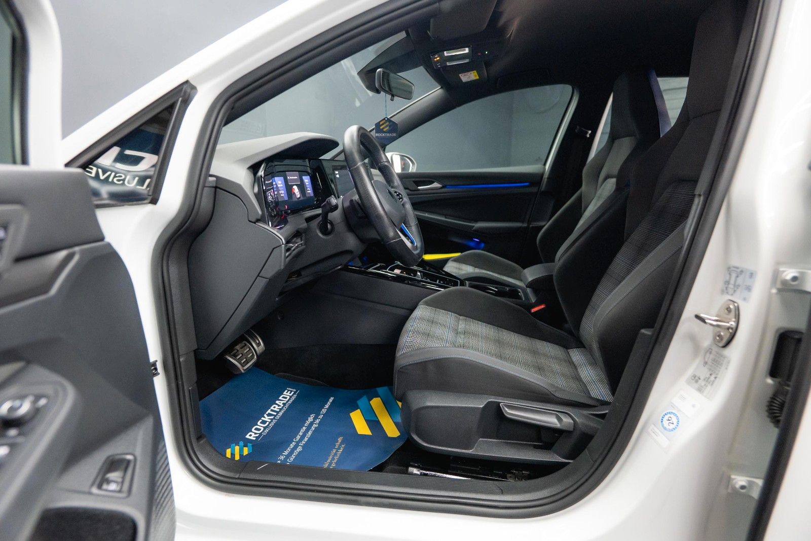 Fahrzeugabbildung Volkswagen Golf VIII Lim. GTE eHybrid Sport | LED | ACC