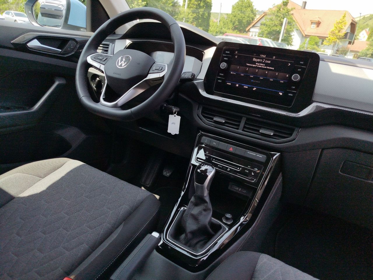 Fahrzeugabbildung Volkswagen T-Cross Life 1.0 B 070 TSIM5F