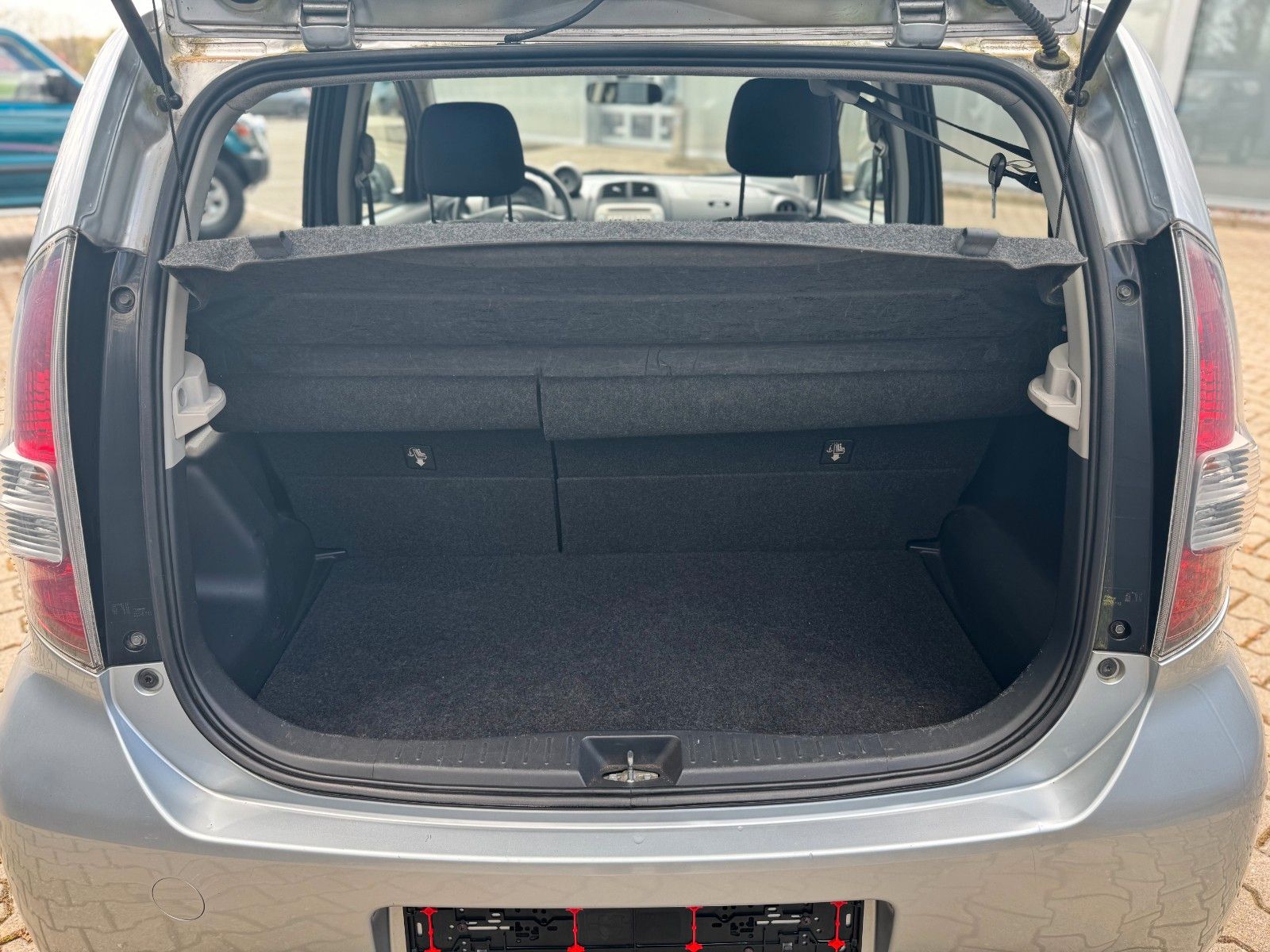Fahrzeugabbildung Daihatsu Sirion 1.3 Klima+Zentral+Allwetterreifen GEWERBE