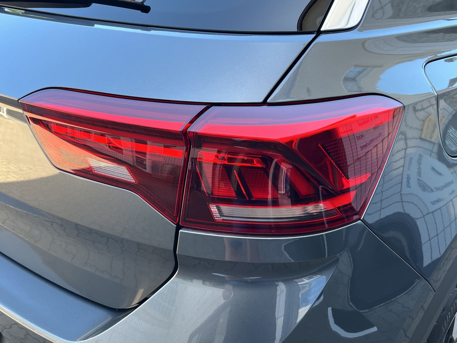 Fahrzeugabbildung Volkswagen T-Roc Sport*LED*ViCo*SHZ*NAVI*Kamera*PDC*19"**