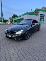 Mercedes-Benz E 400 Coupe CarPlay | AMG Styling| Designo Leder - Mercedes-Benz E 400 in Essen