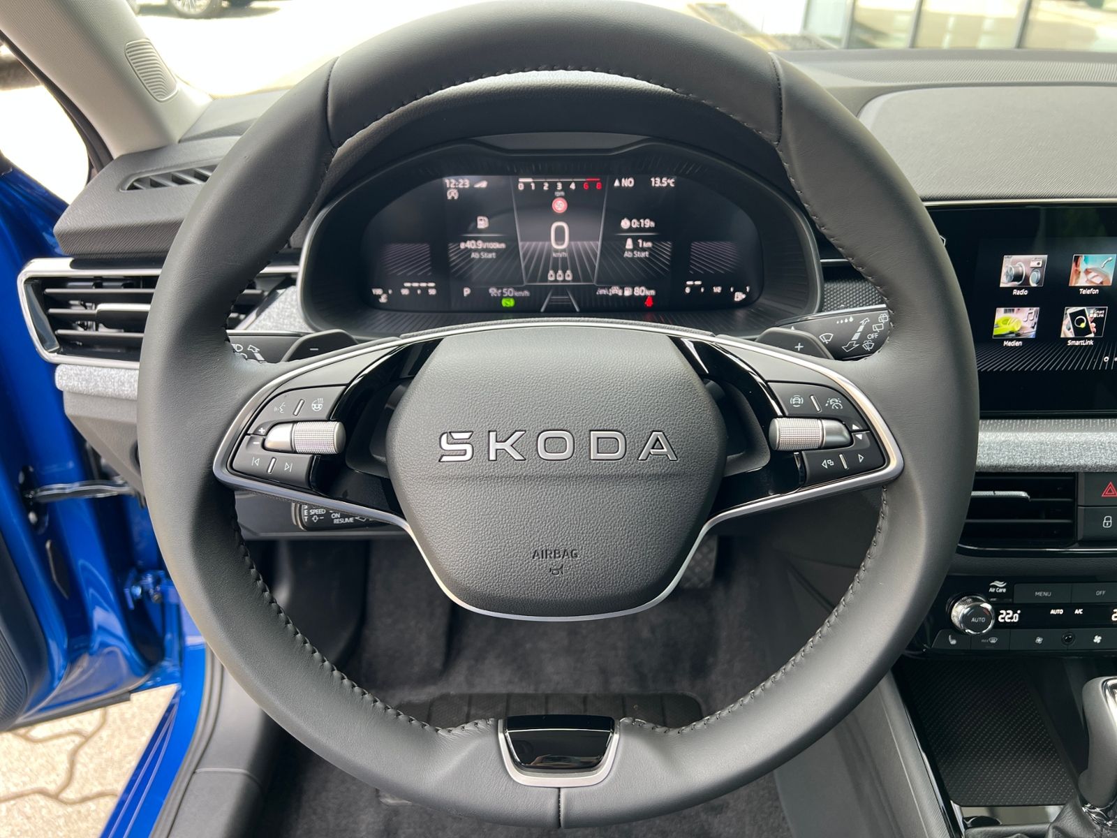 Fahrzeugabbildung SKODA Scala Selection 1.0 TSI DSG *LED,ACC,Kamera,16"-