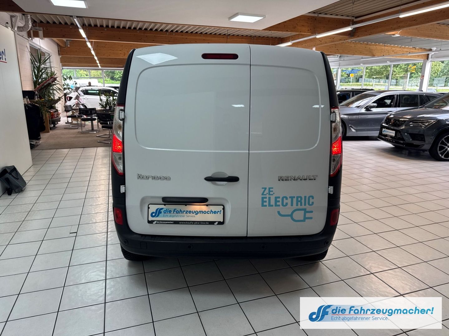 Fahrzeugabbildung Renault Kangoo Z.E. 33 inkl. Batterie 92%*PDC Klima BT e