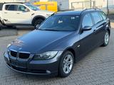 BMW 320d Touring Autom., Leder,Xenon,Navi