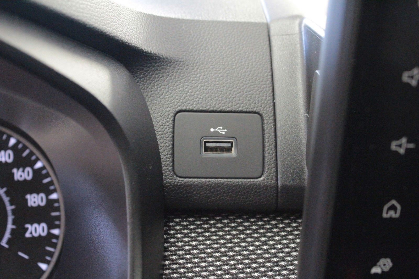 Fahrzeugabbildung Dacia Jogger ECO-G 100 Expression 5-Sitzer #15162