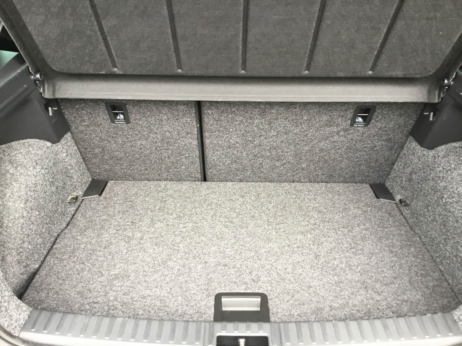 Fahrzeugabbildung SEAT Ibiza 1.5 TSI FR Black Edition DSG+Pano+18"+ACC