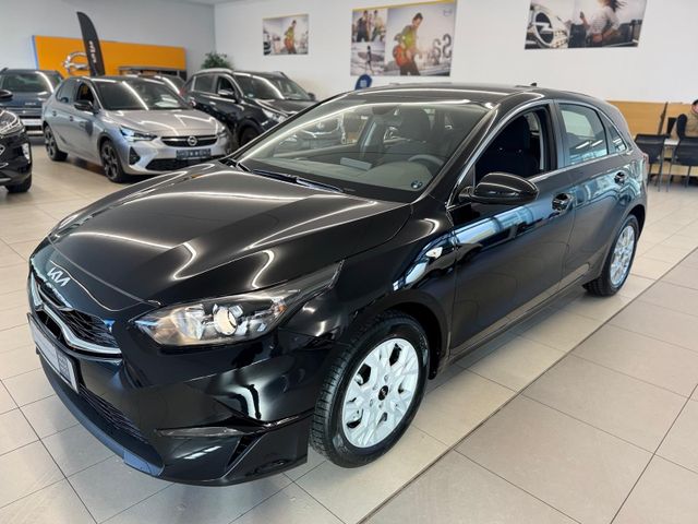 Kia Ceed 1.5 T-GDI DCT7 Vision STD