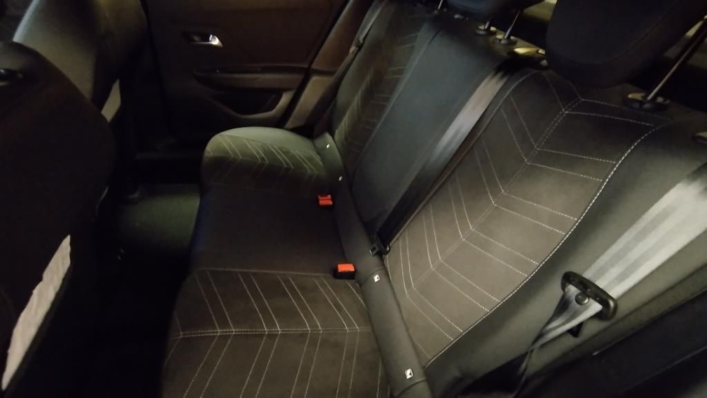 Erstes Annaberger Autohaus - Opel Mokka Ultimate, LED Matrix, Sitzheizung, LM-Fel - Bild 8 Erstes Annaberger Autohaus - Opel Mokka Ultimate, LED Matrix, Sitzheizung, LM-Fel - Bild 8