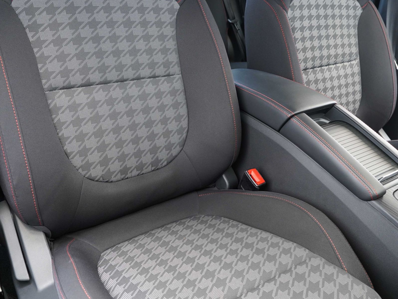 Fahrzeugabbildung MG ZS EV Standard Range Comfort MG-PILOT/LED/ACC