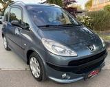 Peugeot 1007 Premium - gebrauchte Peugeot 1007 aus dem Jahr 2005