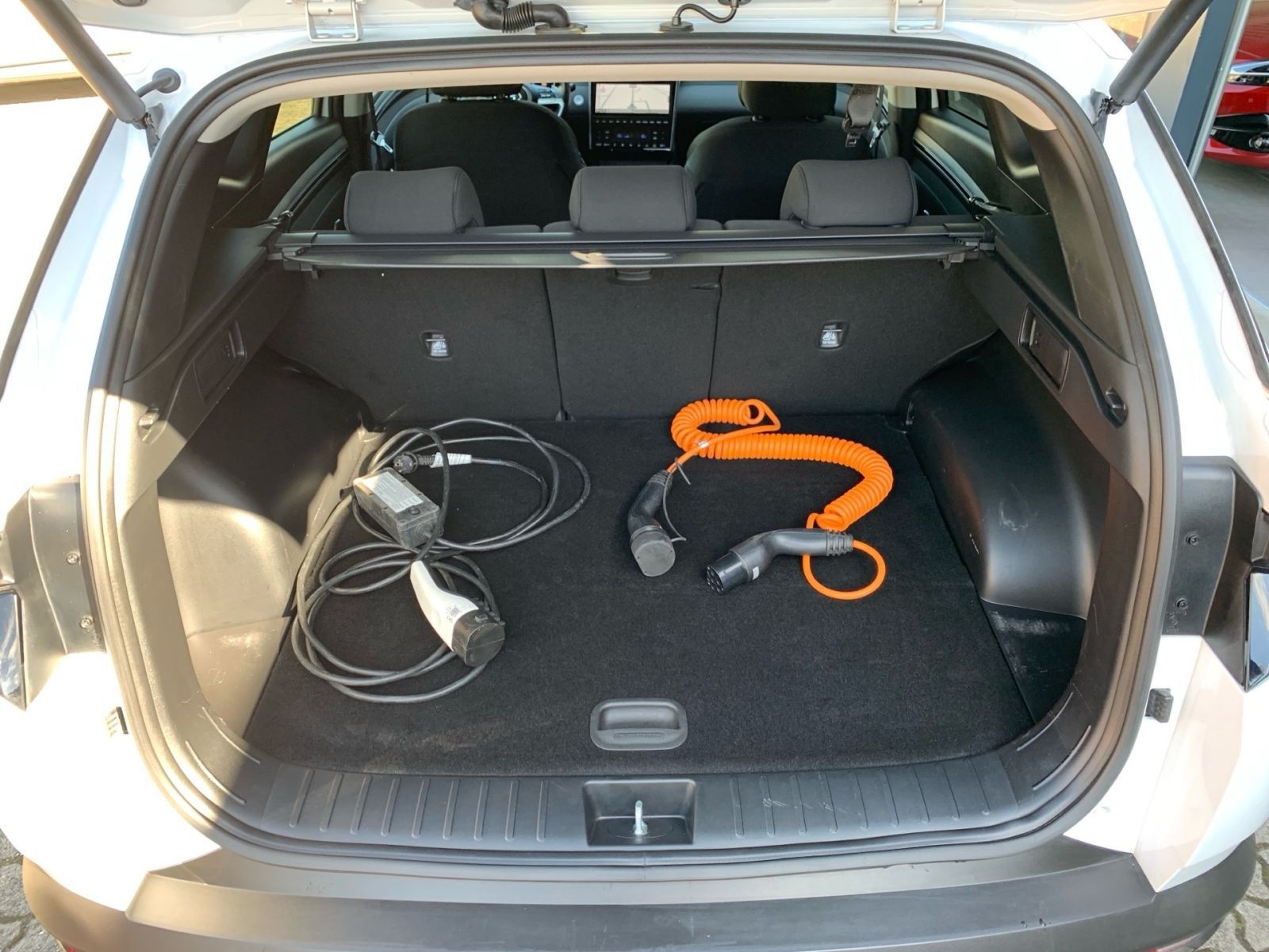 Fahrzeugabbildung Hyundai TUCSON 1.6 T-GDI Trend Plug-In Hybrid 4WD el.HK