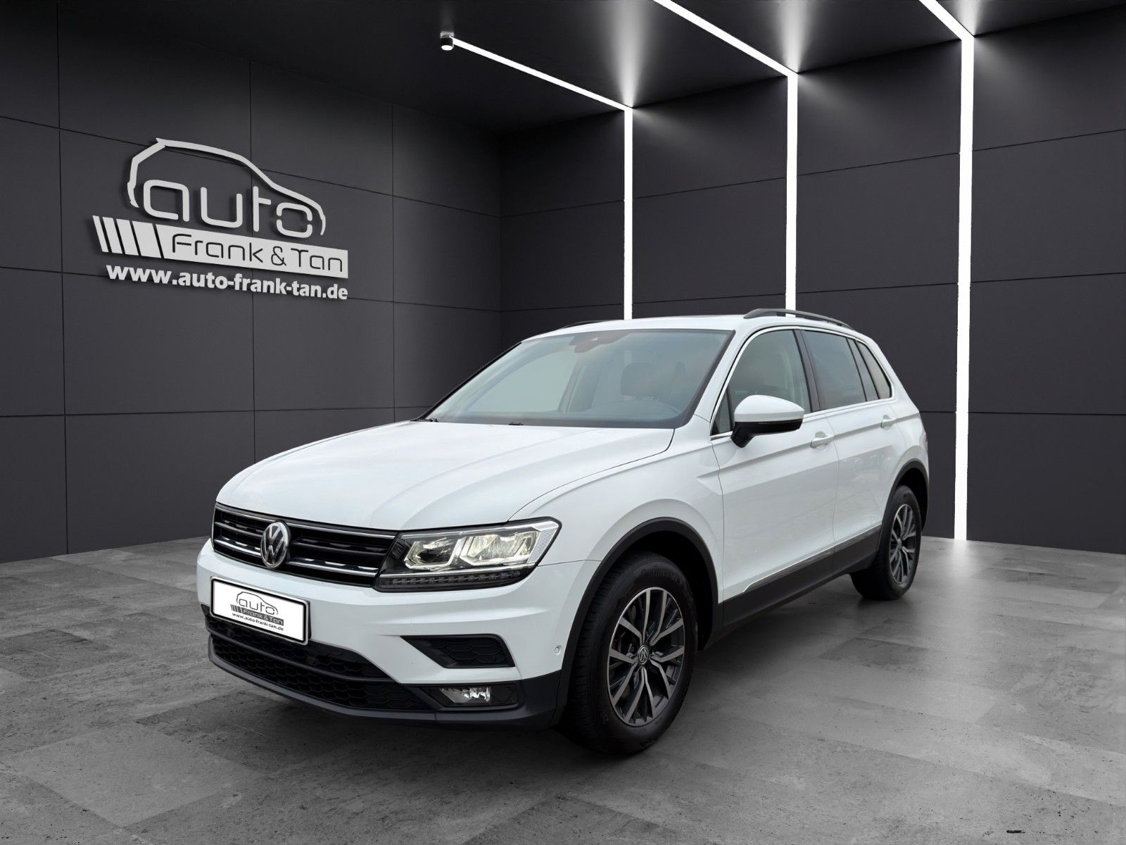 Fahrzeugabbildung Volkswagen Tiguan 4Motion*Navi*Kamera*SitzHZ*Memory*Pano*