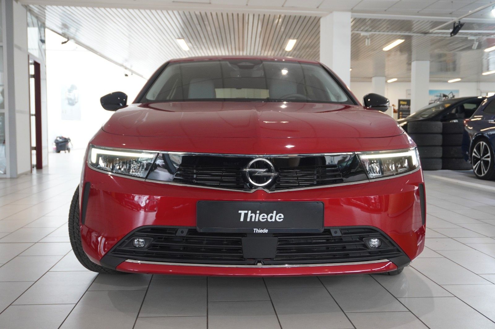 Fahrzeugabbildung Opel Astra L Lim. 1.6 HYBRID ELEGANCE NAVI/LED/KAMERA