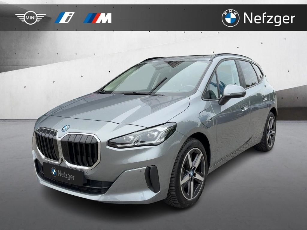 BMW 225 e xDrive Active Tourer LED HUD 360° AHK PANO