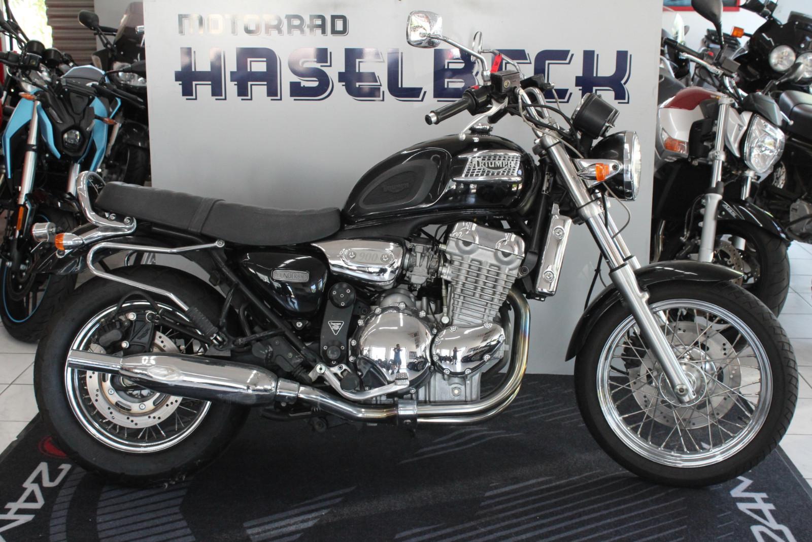 Triumph 900 Thunderbird