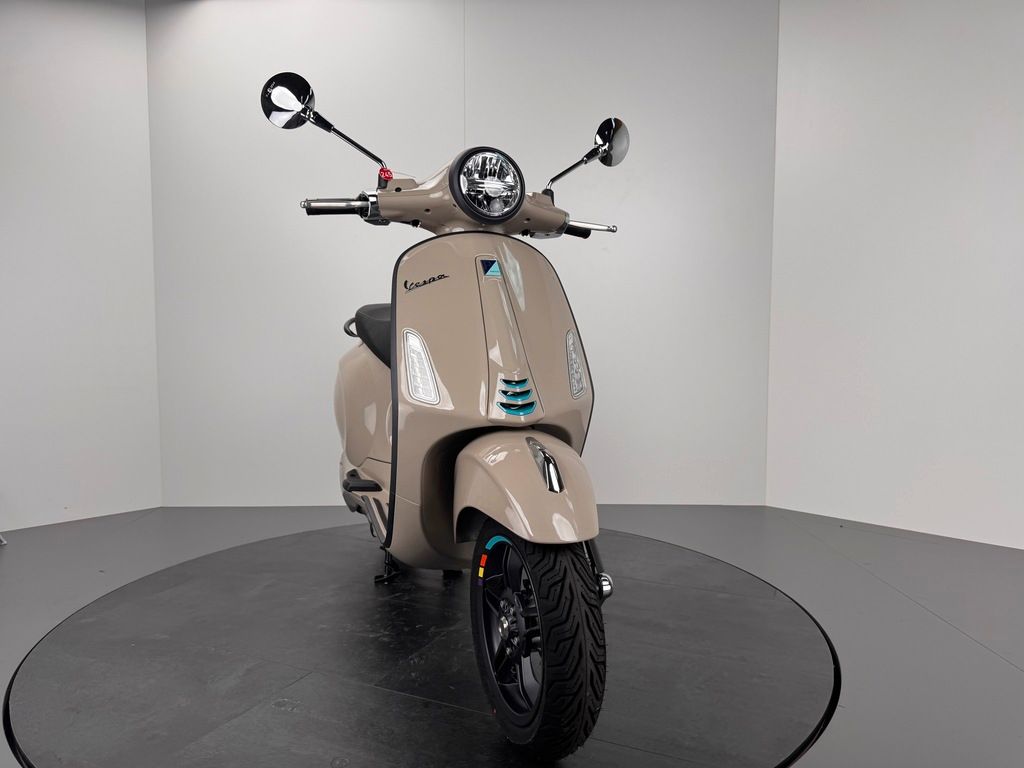 Fahrzeugabbildung Vespa PRIMAVERA 125 SPORT E5+ *NEUFAHRZEUG