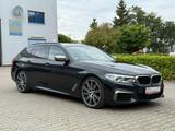 BMW M550 d Touring xDrive Laser*Massage*CarPlay* - gebrauchte BMW M550 aus dem Jahr 2020