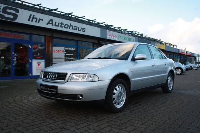 Audi A4 2.4 V6