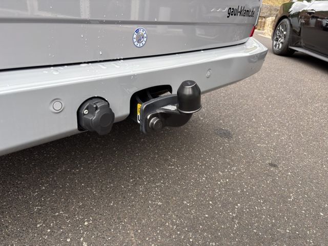 Fahrzeugabbildung Ford Tourneo Custom 2.0 320 L1 Nugget Titanium