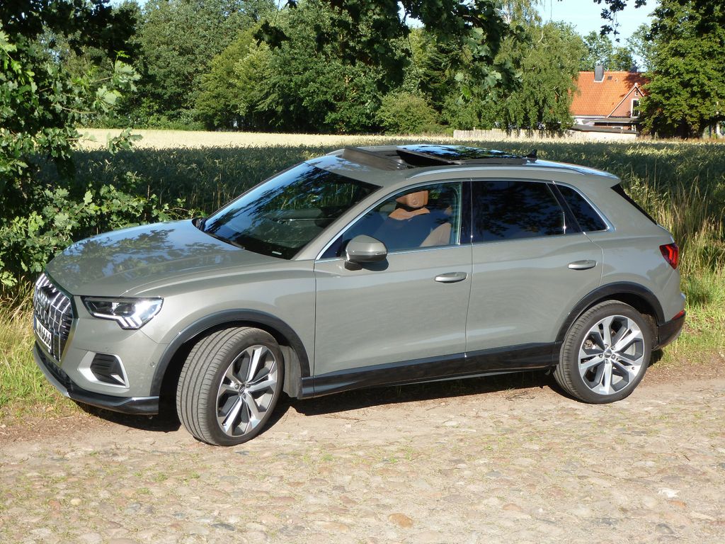 Image of Audi Q3