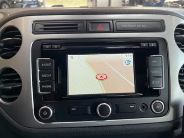 Volkswagen Tiguan Life TSI 4Motion *1.HAND*NAVI*XENON* SHZ*