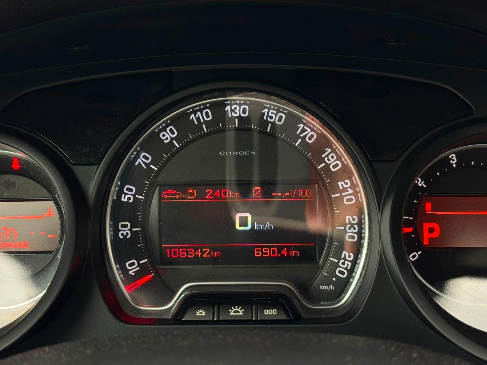 Citroën C5 Confort NAVI. BT. AUTOMATIK. PDF