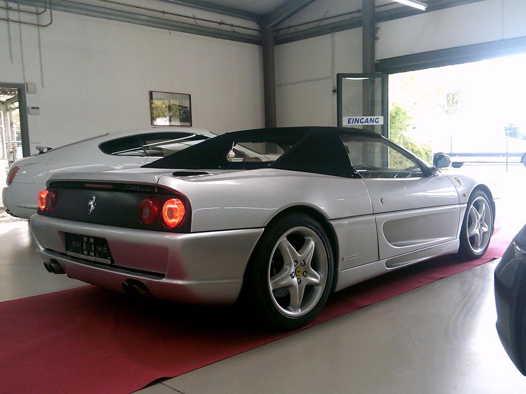 Ferrari F355