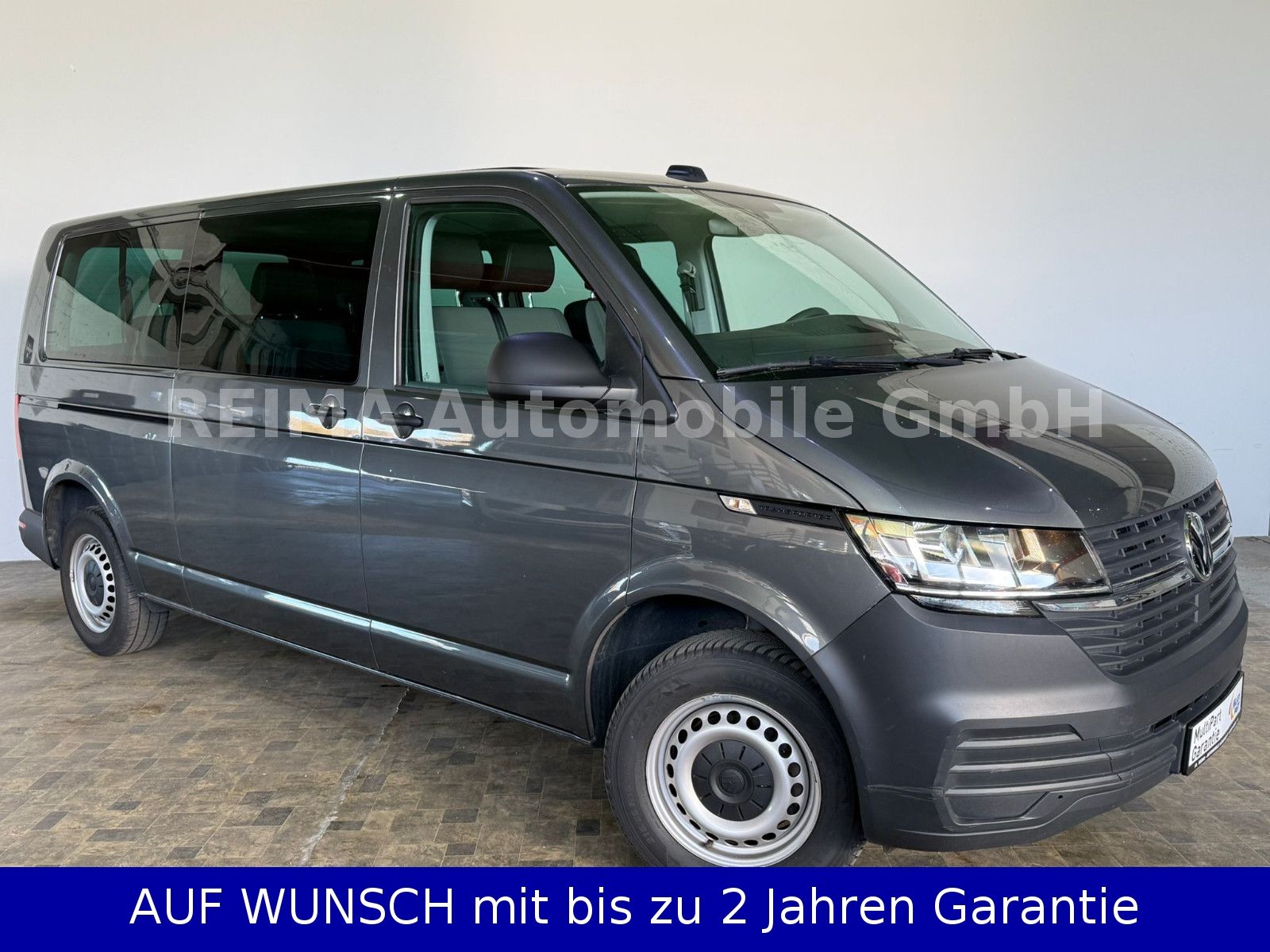 Fahrzeugabbildung Volkswagen T6.1 Bus 2,0 Diesel L 2, 9 Sitzer, Automatik